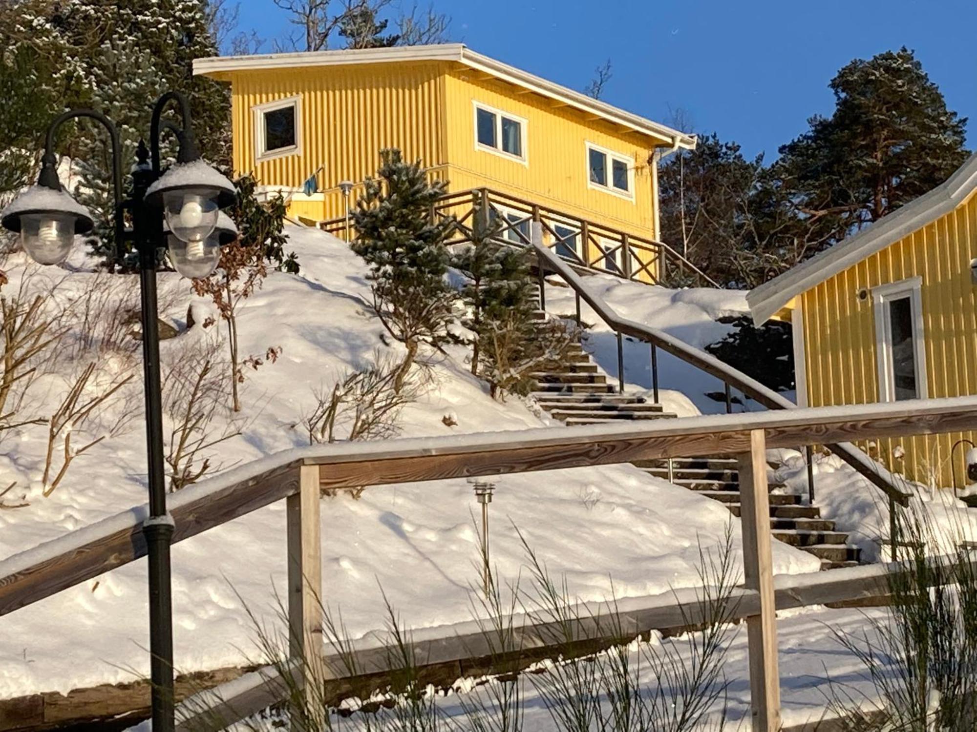 Riddarhuset Villa Ljungskile Exterior photo